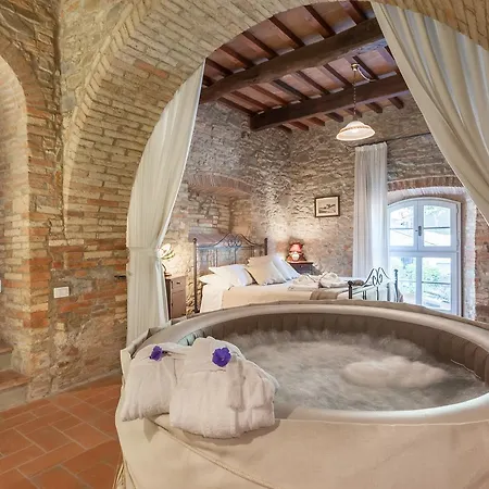 Casa di campagna Palazzo Del Borgo Chianni